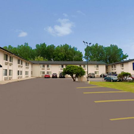 Valued Stay Madison Exterior photo