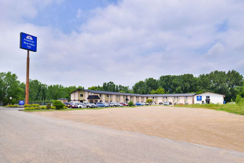 Valued Stay Madison Exterior photo